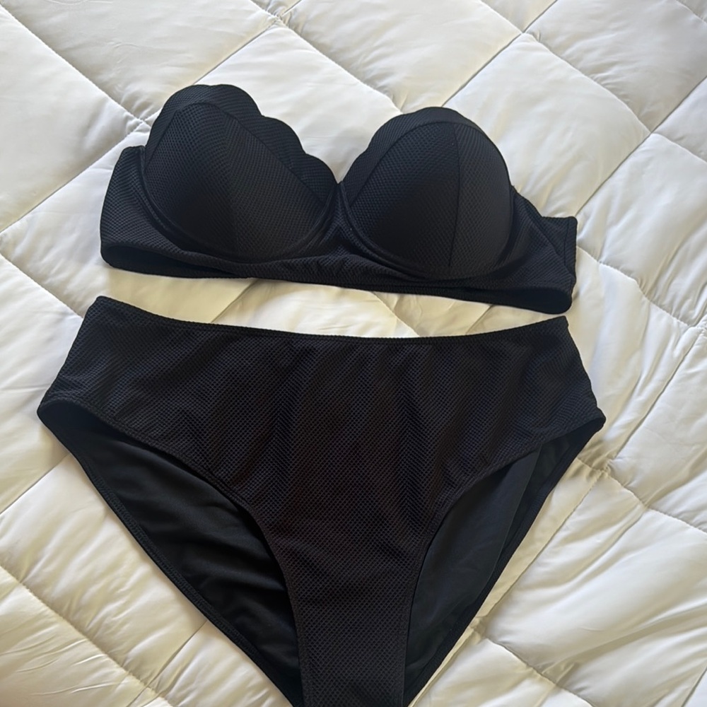 Black Scalloped Bikini Set